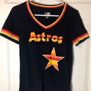 Women’s New Era Houston Astros t-shirt.